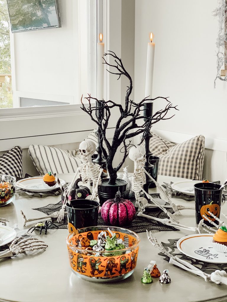 Halloween Treat Table | Southern Surroundings